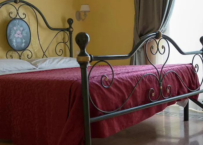 Bed & Breakfast La Breccia A Porta Pia Rome