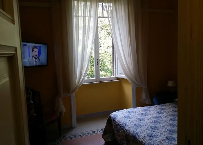 La Breccia A Porta Pia Bed & Breakfast