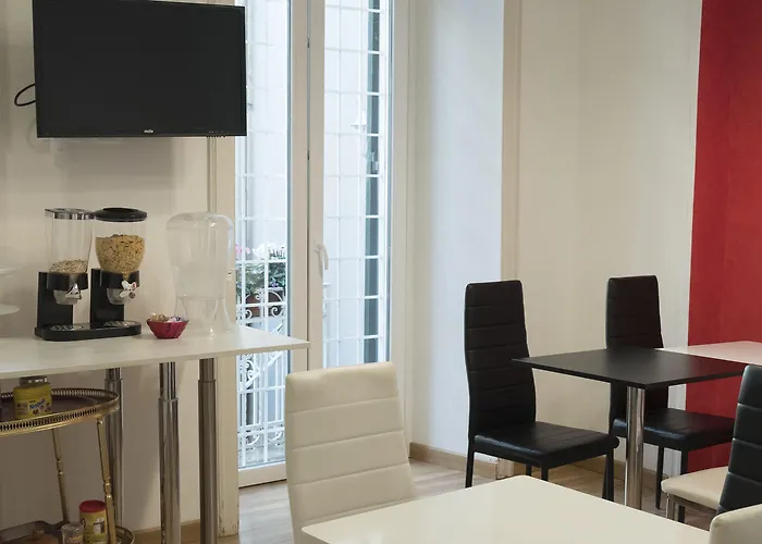 La Breccia A Porta Pia Bed & Breakfast