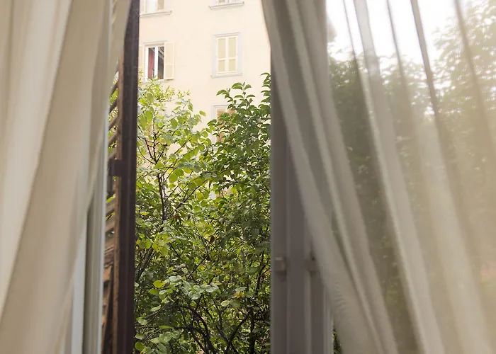Bed & Breakfast La Breccia A Porta Pia