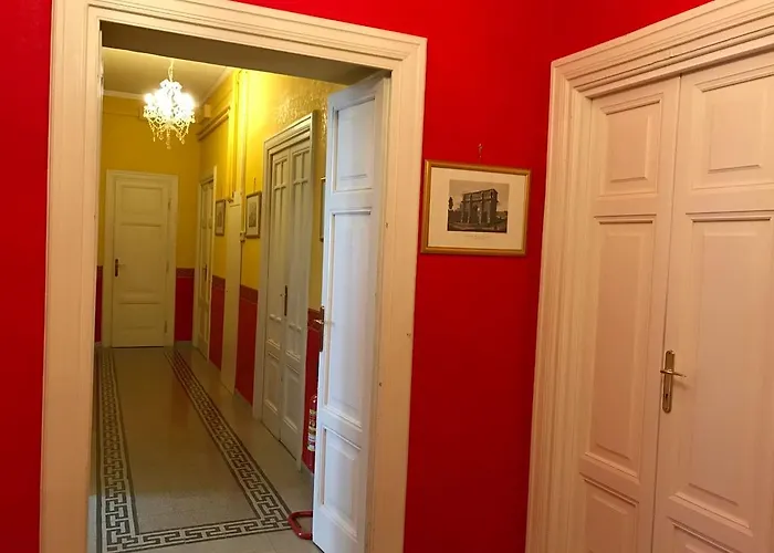 Bed & Breakfast La Breccia A Porta Pia