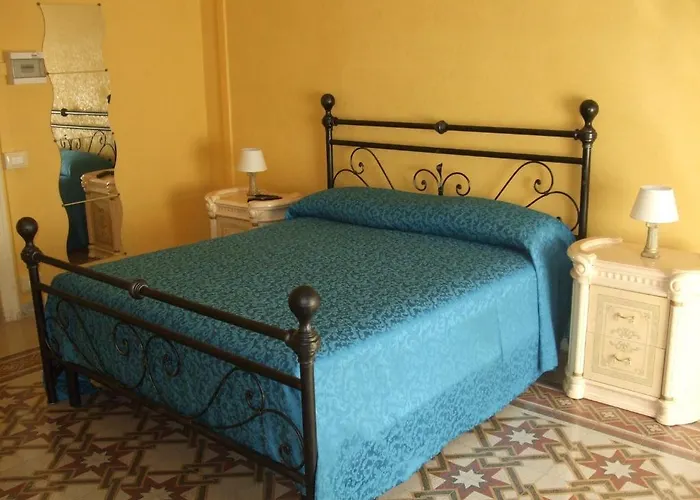 La Breccia A Porta Pia Bed & Breakfast 4*