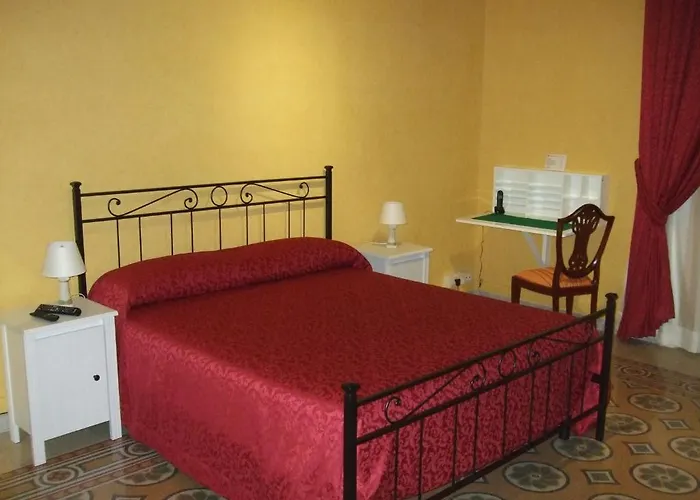La Breccia A Porta Pia Bed & Breakfast 4*