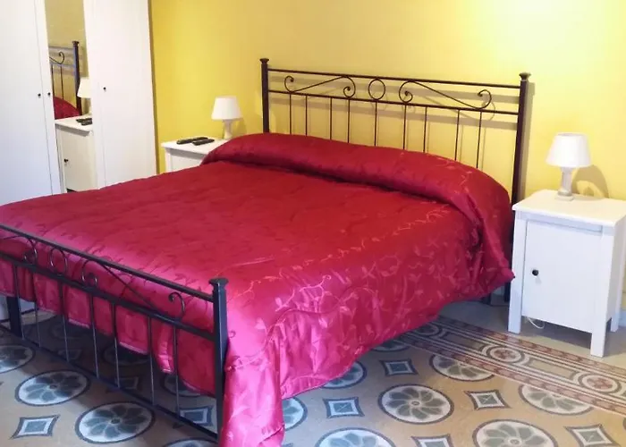 Bed & Breakfast La Breccia A Porta Pia