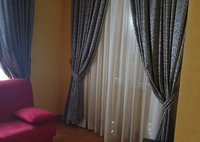 La Breccia A Porta Pia Bed & Breakfast Rome